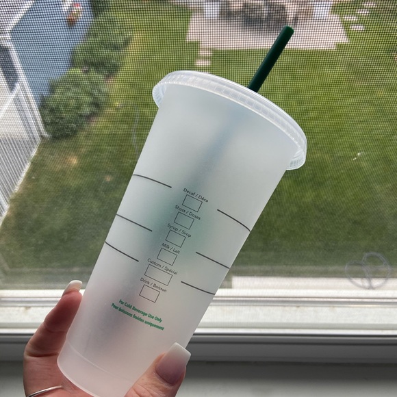 Starbucks Cup - Picture 2 of 3